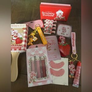 Strawberry shortcake lot brush, keychains, lipgloss, hair clips, face new